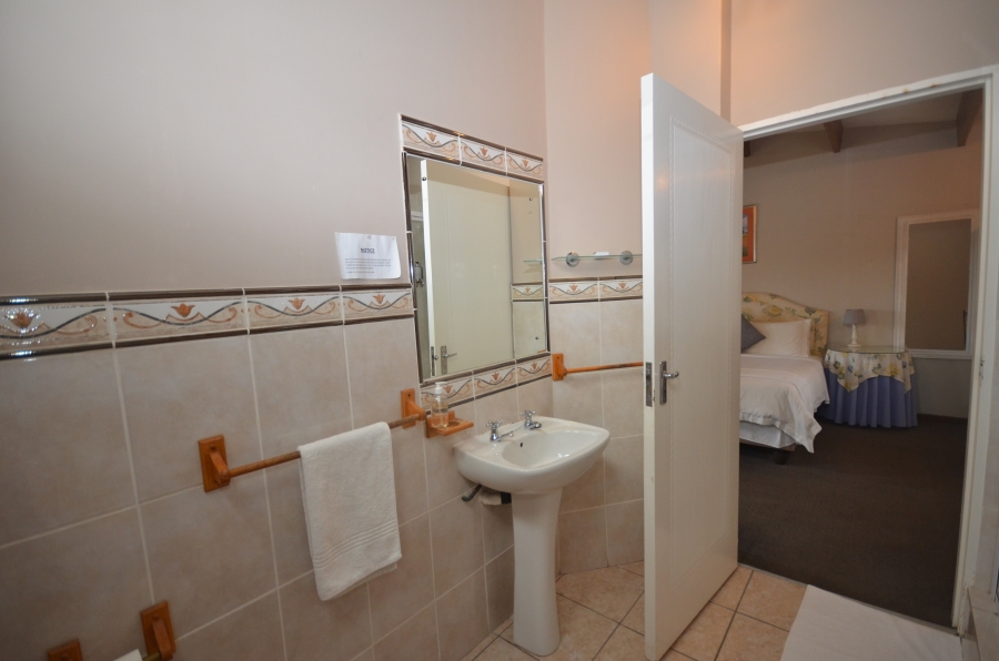 9 Bedroom Property for Sale in Nahoon Eastern Cape